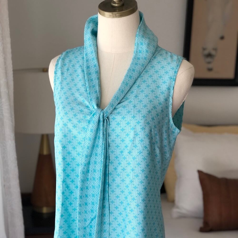 Banana Republic Sleeveless Blouse Size S